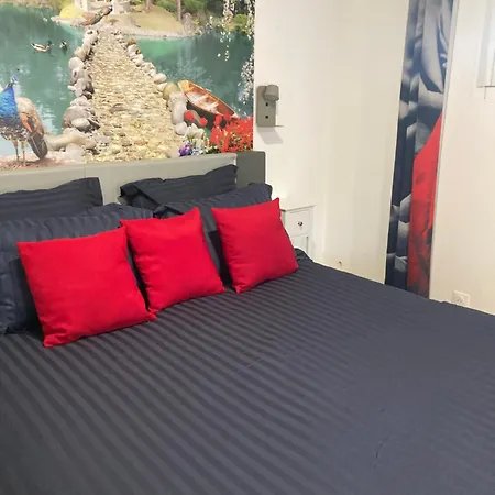 Le D Aurelie Avec Mai-sept En Pleine Campagne Et Proche De Toute Commodite روكمور