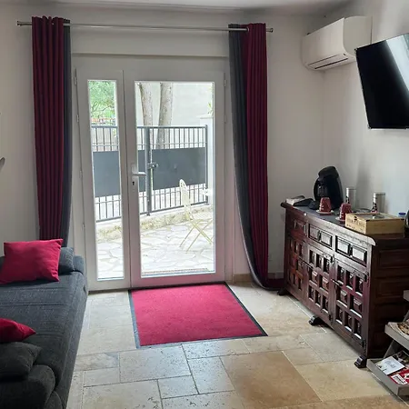 Le D Aurelie Avec Mai-sept En Pleine Campagne Et Proche De Toute Commodite شقة