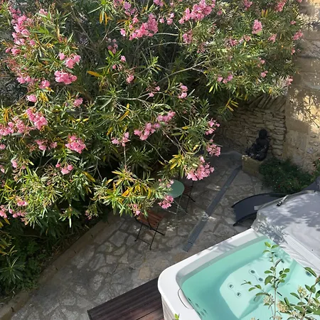 شقة Le D Aurelie Avec Mai-sept En Pleine Campagne Et Proche De Toute Commodite روكمور